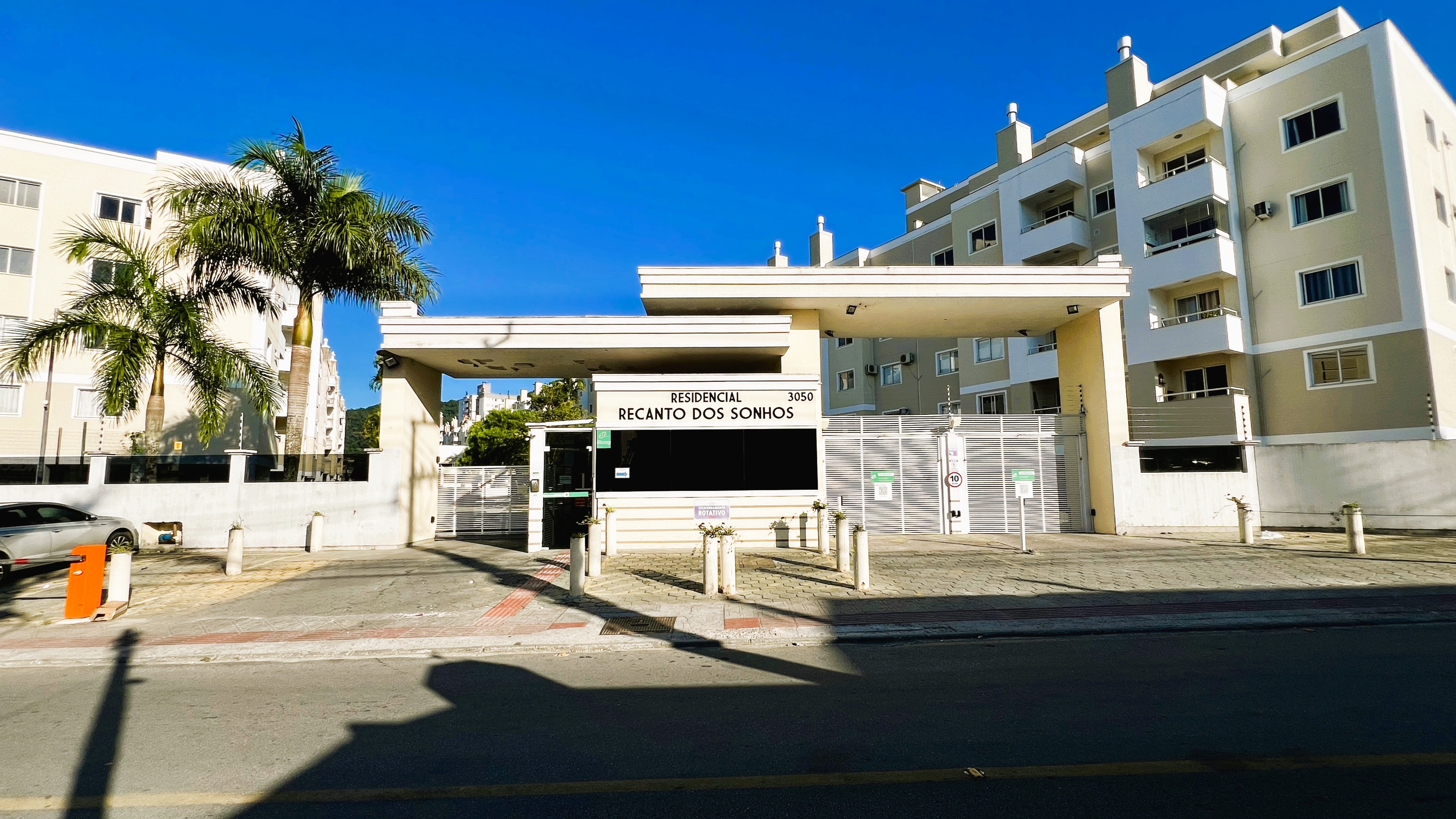 Apartamento Dois Dormitórios - Recanto dos Sonhos - Condomínio Clube - Pagani/Pedra Branca