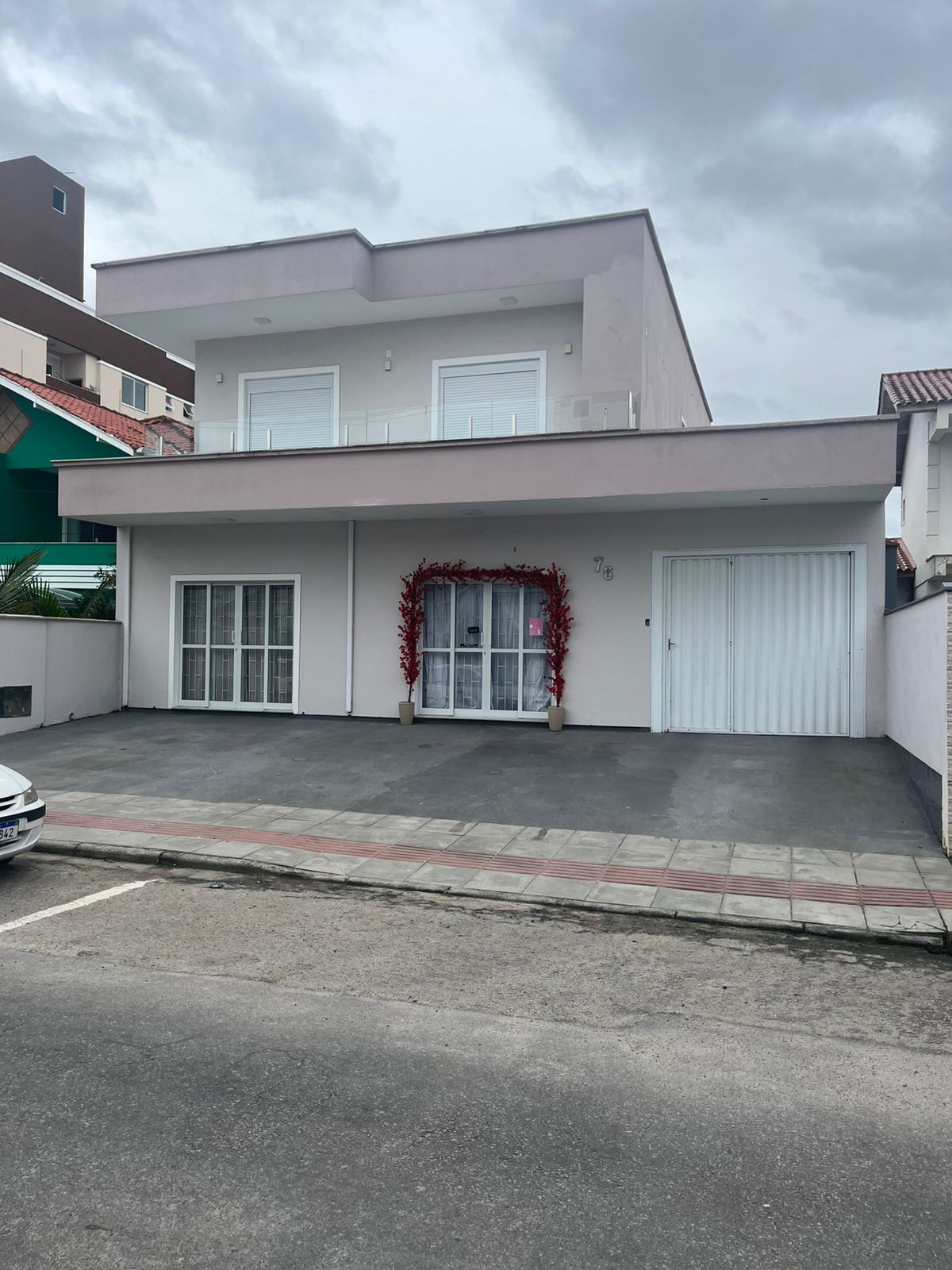 casa no Pagani com 2 salas comerciais